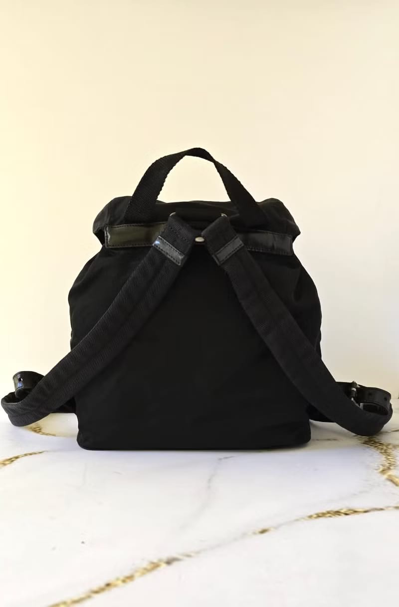 Prada黑色銀三角尼龍拼皮雙肩包/後背包/背囊
