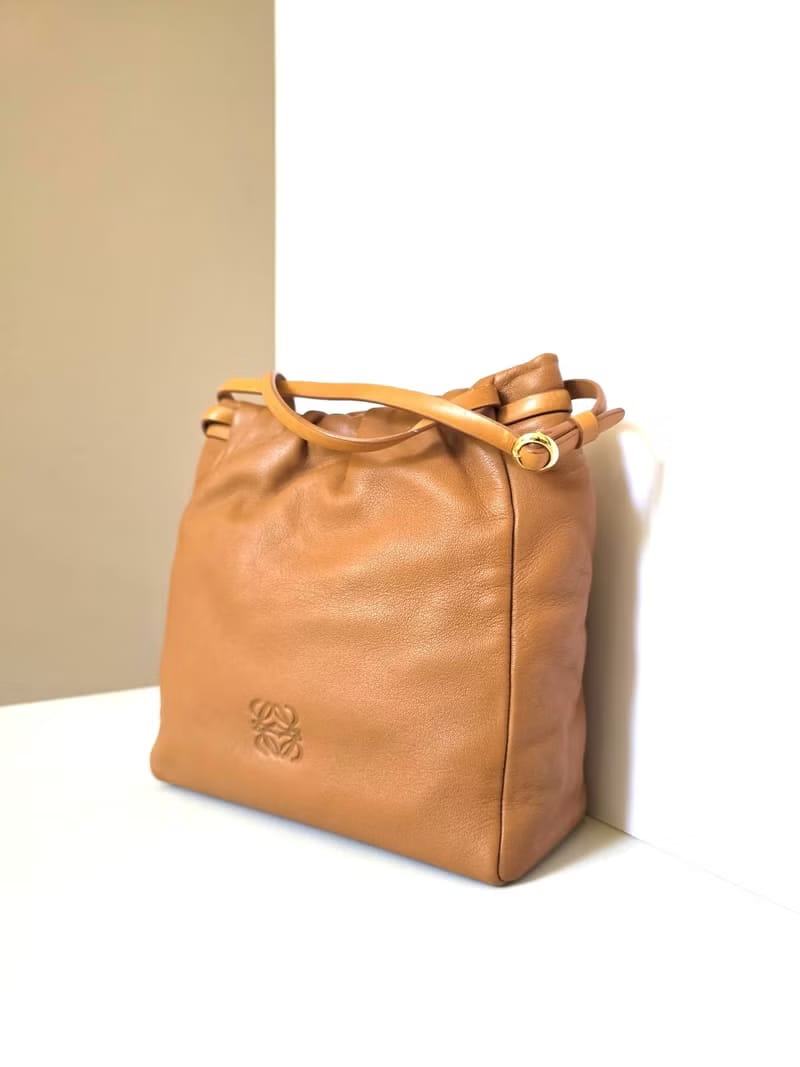 Loewe焦糖色壓紋托特包/側背包/單肩包