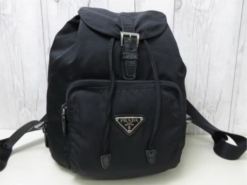 Prada黑色銀標尼龍雙肩包/後背包/背囊