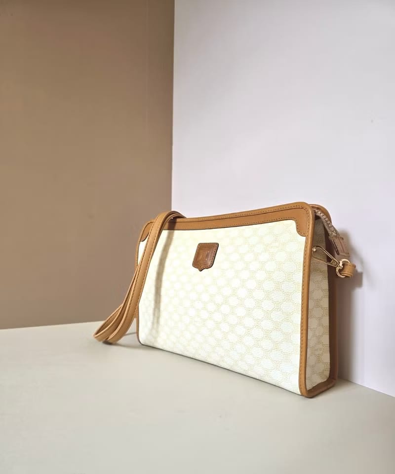 Celine white old flower leather side backpack/oblique backpack/shoulder bag