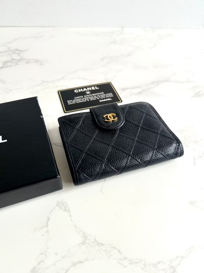 Chanel黑藍色皮革拼色長夾