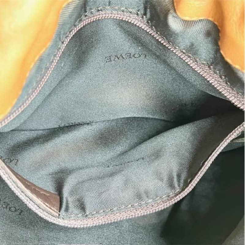 Loewe焦糖色壓紋托特包/側背包/單肩包