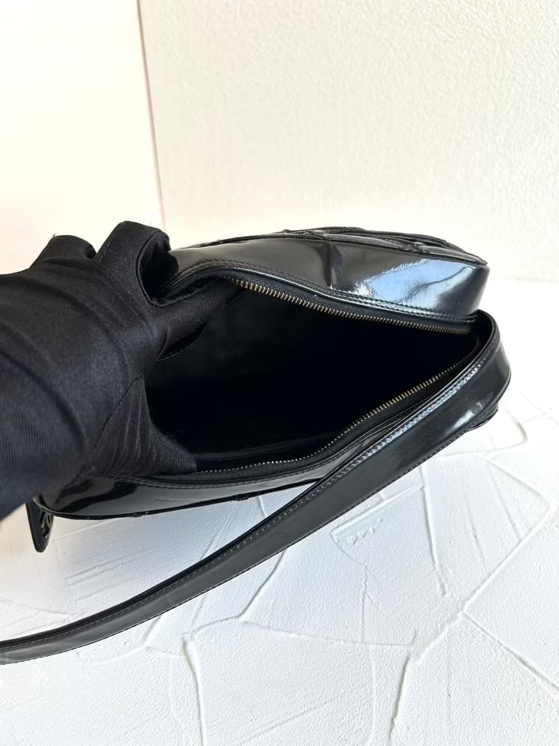 稀有中古二手Chanel黑色金標漆皮皮革小盒子腋下包/單肩包/側背包