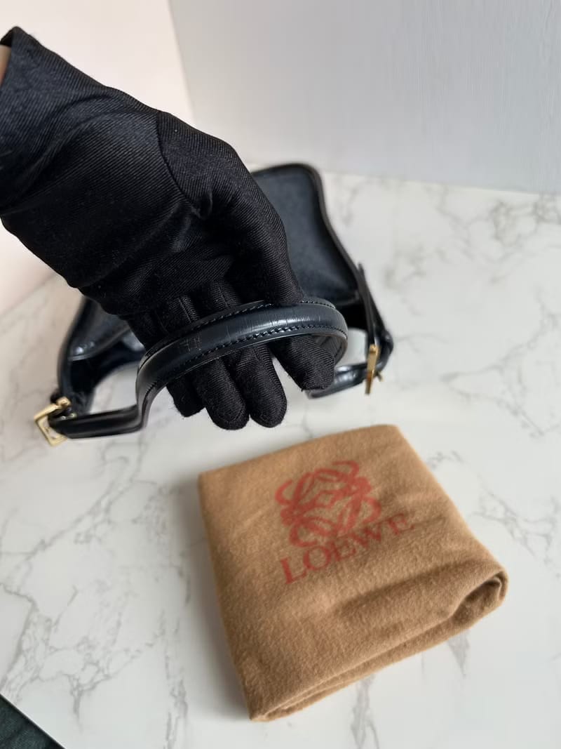 Loewe 黑灰色拼皮流浪包/側背包/單肩包