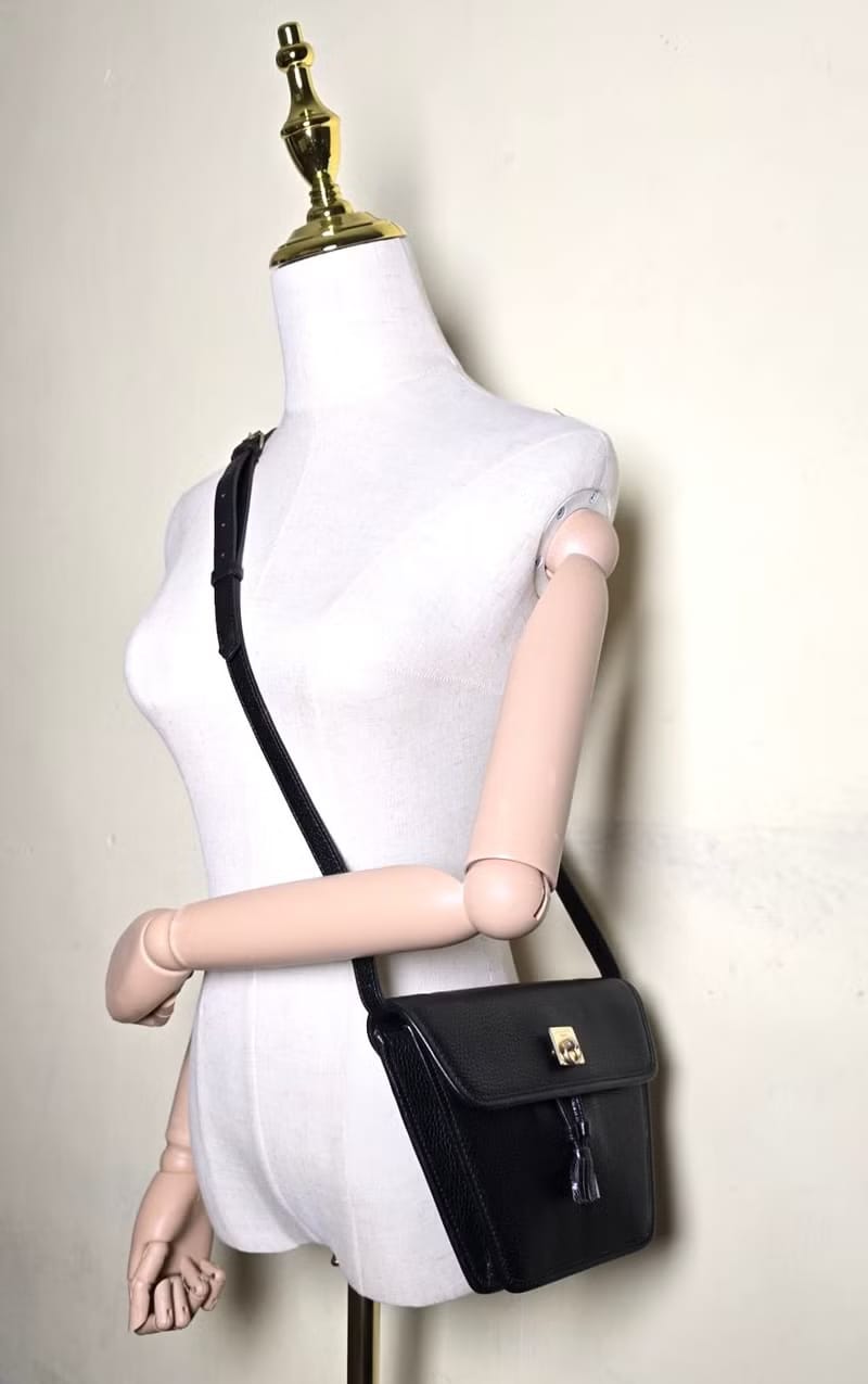 Celine黑色金扣流蘇薯條包/側背包/斜背包/單肩包