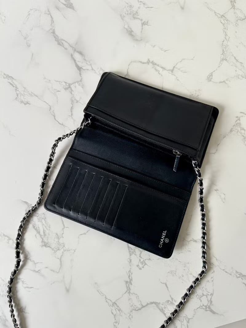 Chanel黑色魚子醬皮革WOC長夾錢包斜背包/側背包/單肩包