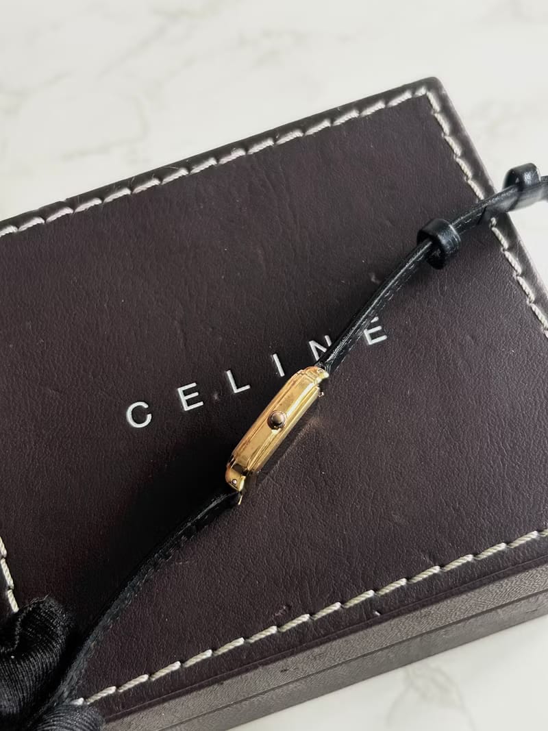 Celine黑金色皮革錶帶馬車手錶/石英腕錶