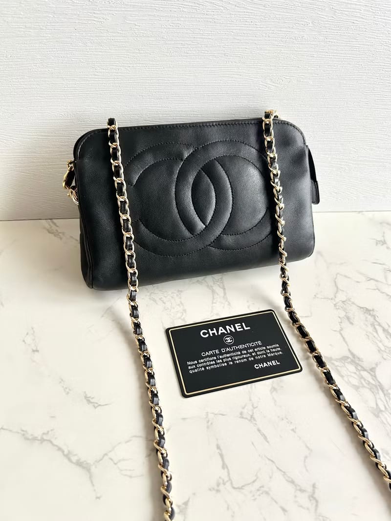 Chanel黑金色小羊皮革Cocomark斜背包/單肩包/側背包
