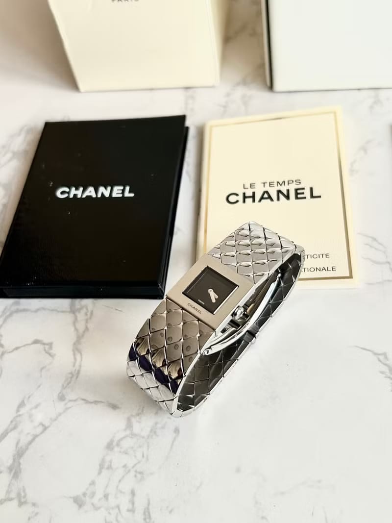 FULL SET✨Chanel Matelassé Black and Silver Vintage Watch/Quartz Watch/Women's Watch
