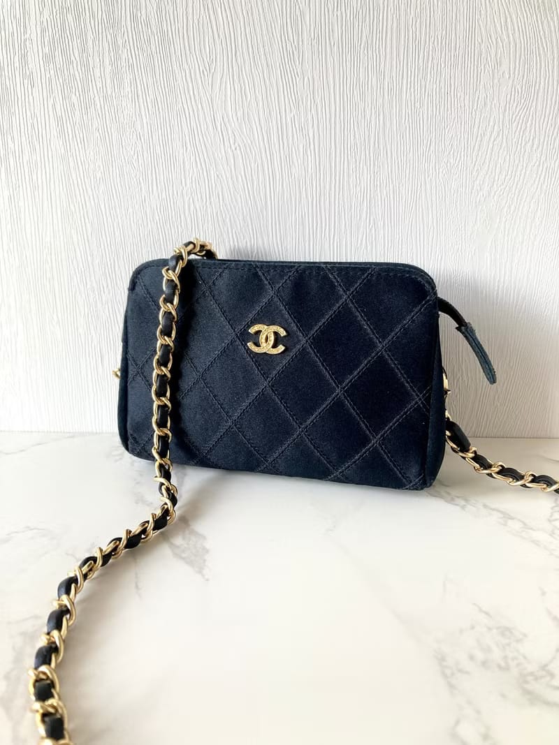 Chanel Black Silk Gold-Tone Buckle Shoulder Bag/Crossbody Bag