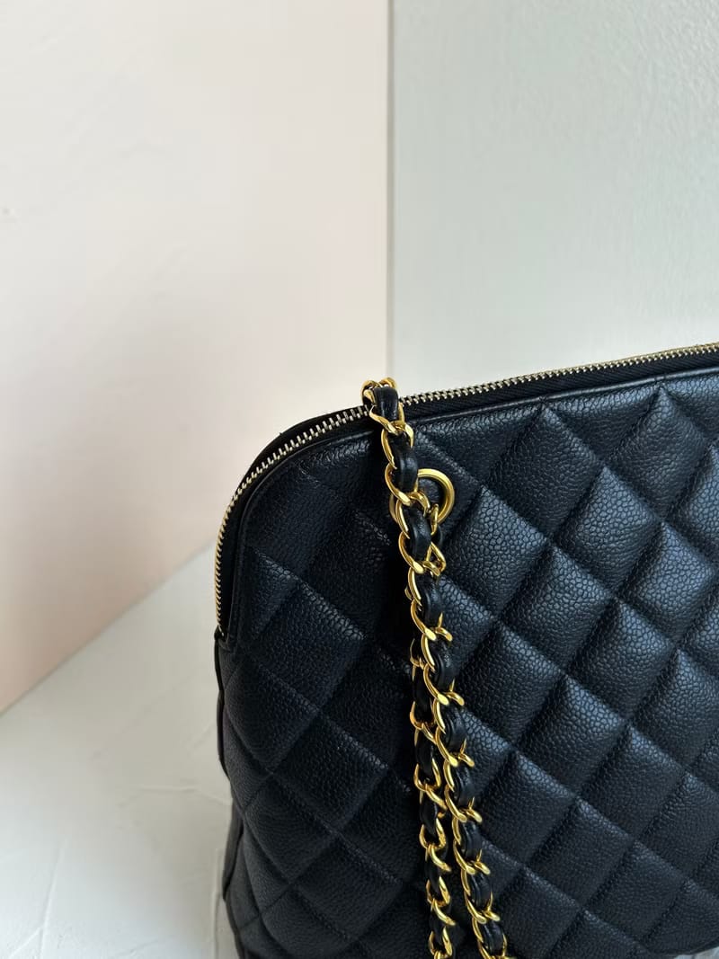 稀有中古二手Chanel黑色貝殼魚子醬皮革金色鏈條托特包/單肩包/側背包