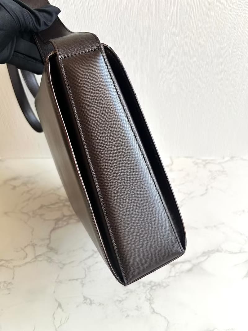 Celine咖啡色旋轉扣盒子包/斜背包/單肩包/側背包