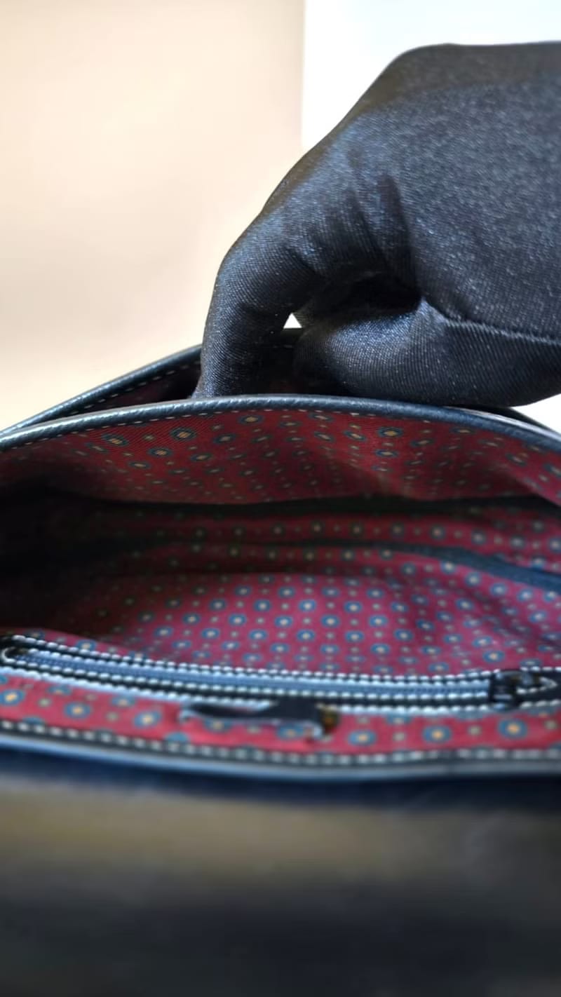 Loewe黑金色馬鞍側背包 斜背包 皮革包 單肩包