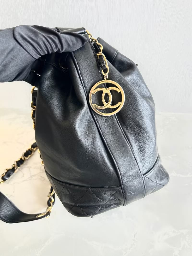 Chanel黑色金扣水桶包/側背包/單肩包/斜背包