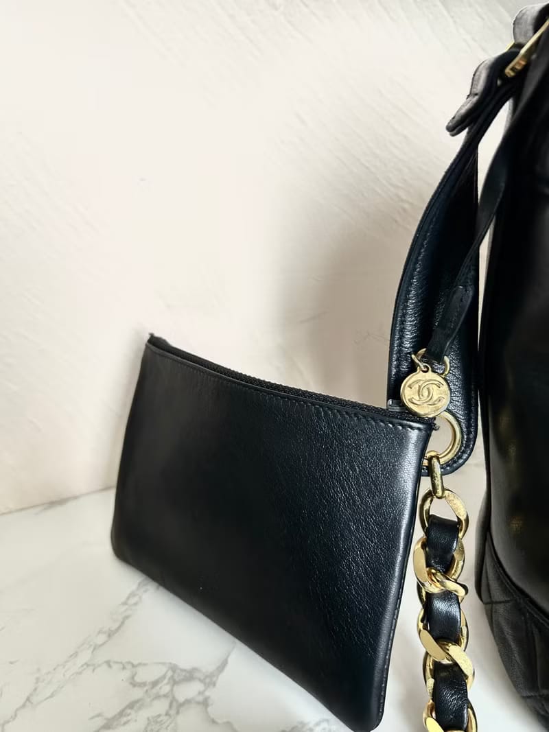 Chanel antique black bucket bag/side bag/oblique bag/shoulder bag