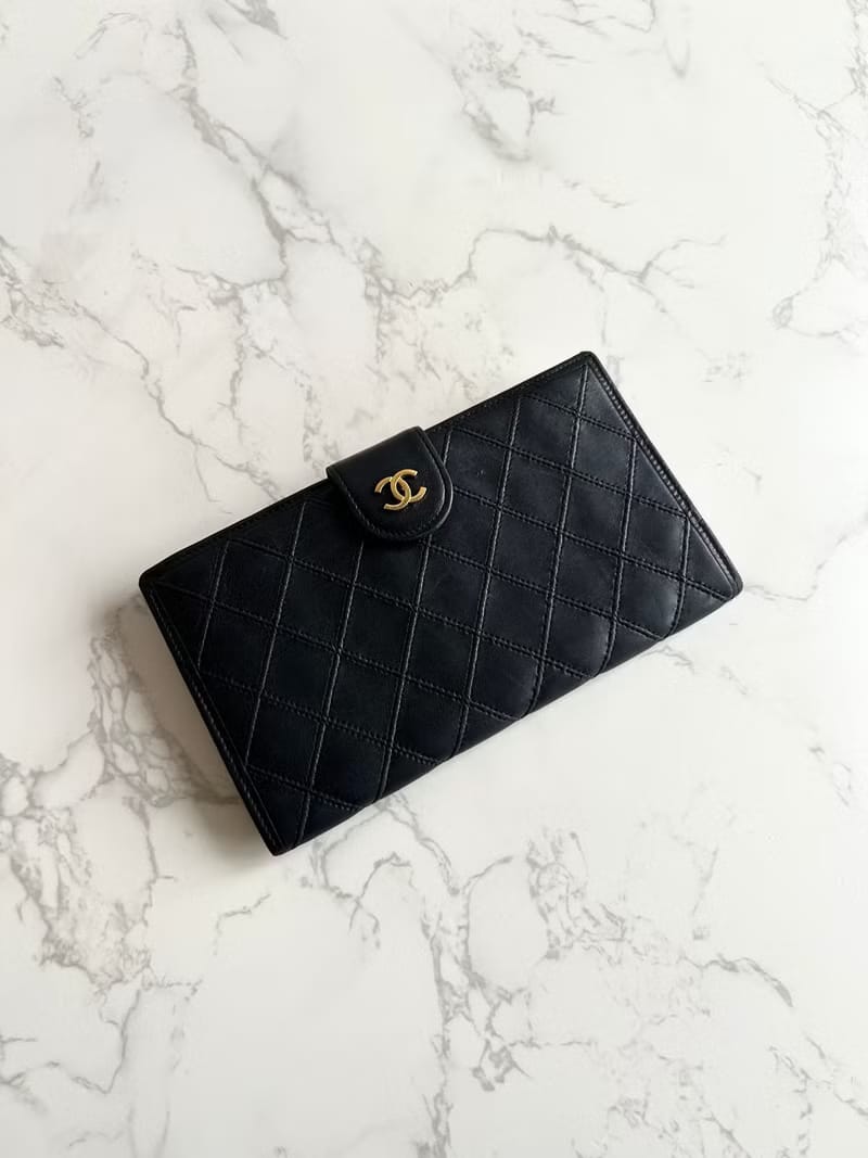 Chanel black lambskin long wallet/wallet/wallet