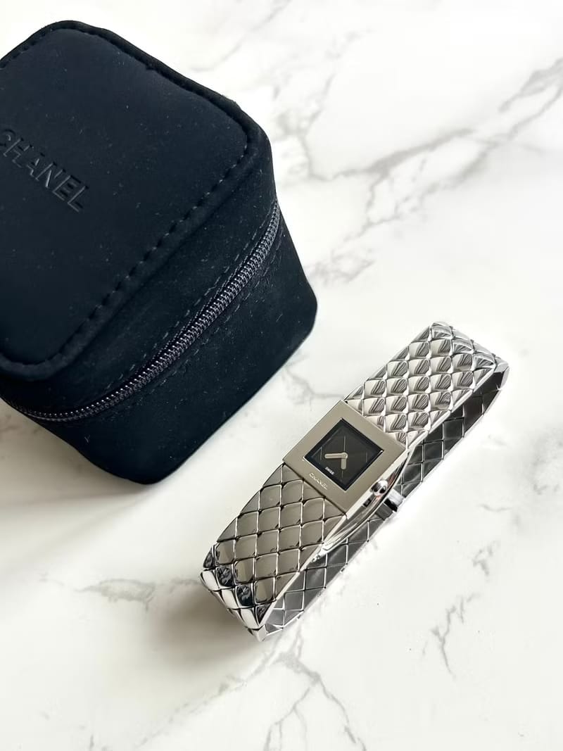 Chanel Metalaase 黑銀色中古石英錶/女裝腕錶