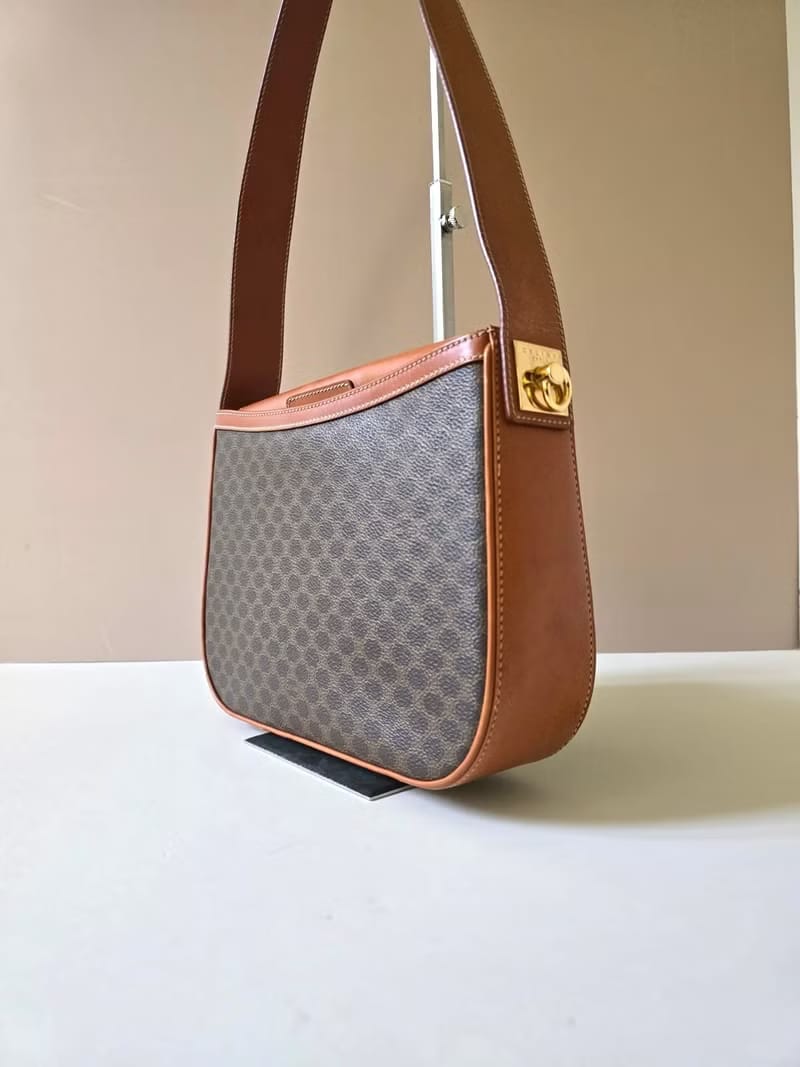 稀有中古二手Celine半月馬鞍咖啡色老花金扣皮革單肩包/側背包