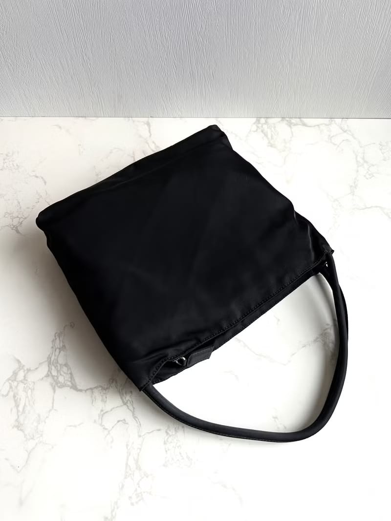 Prada 黑色經典托特包/單肩包/側背包