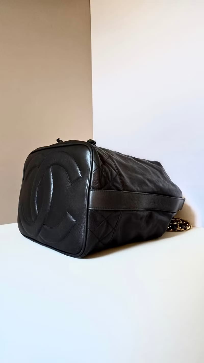 Chanel Vintage Black Full Leather Gold Chain Bucket Bag/Shoulder Bag/Crossbody Bag