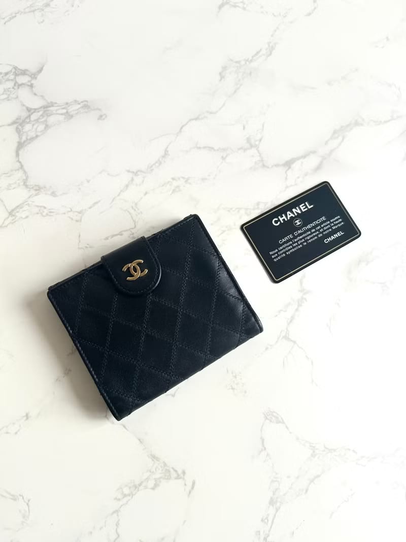 中古二手Chanel雙面小羊皮革黑色短夾銀包