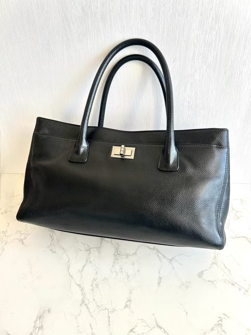 Chanel黑銀Executive Tote復刻托特包/單肩包/側背包