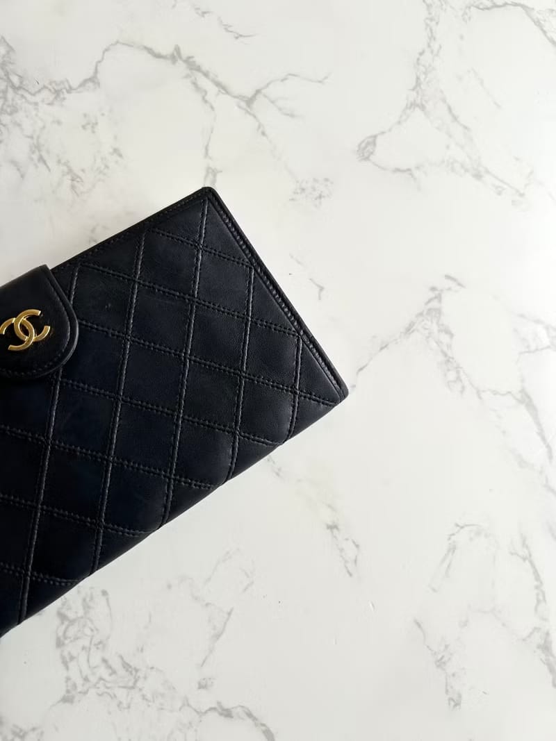 Chanel black lambskin long wallet/wallet/wallet