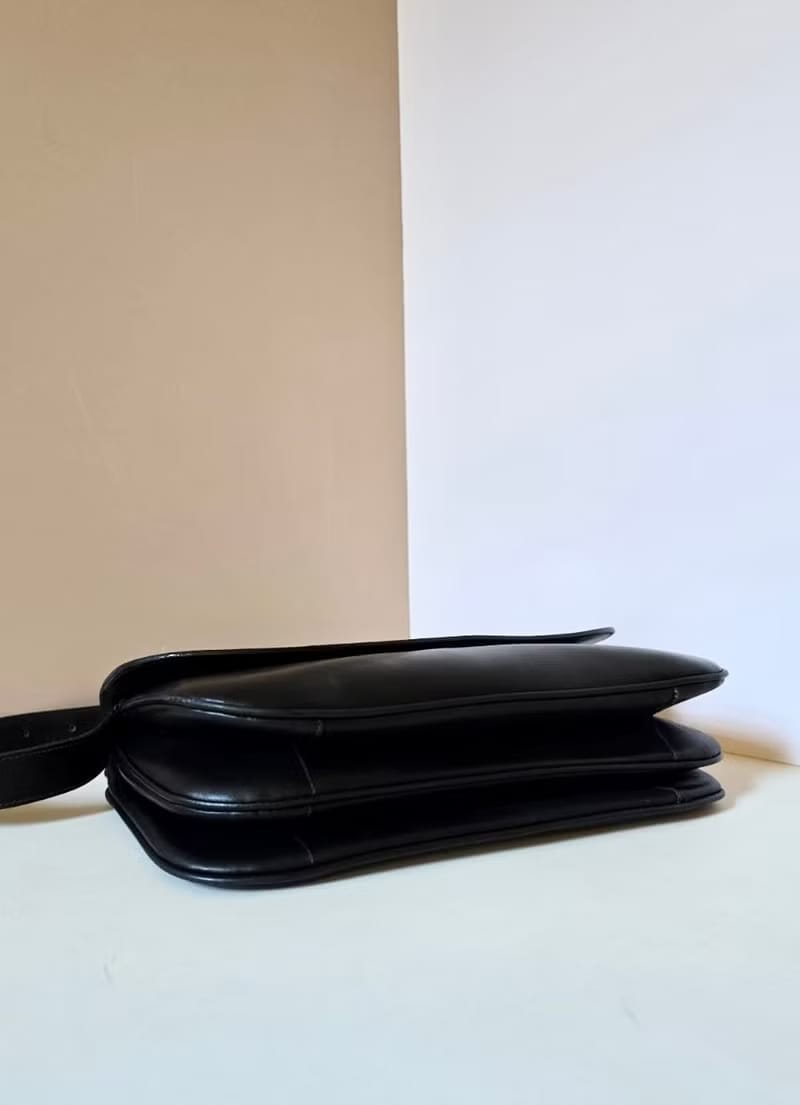 Celine 黑金色側背包/斜背包/單肩包