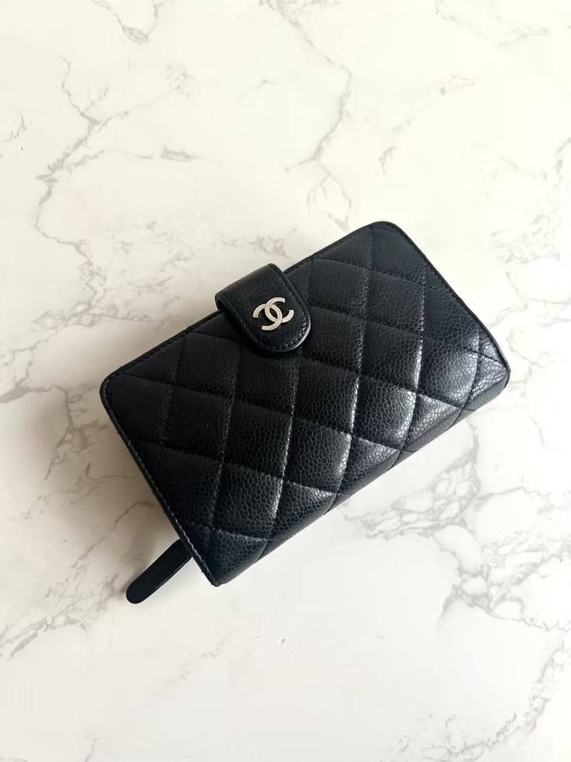 Chanel黑銀扣魚子醬皮革中夾/錢包/皮夾/卡片/零錢包