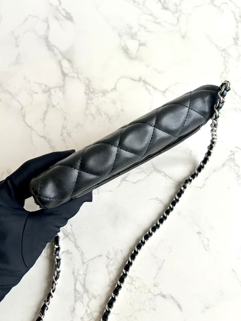 Chanel Black Classic Matelassé Flap WOC Leather Bag/Shoulder Bag/Crossbody Bag/Wallet