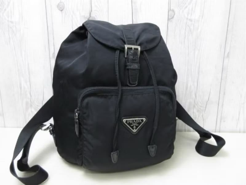 Prada黑色銀標尼龍雙肩包/後背包/背囊