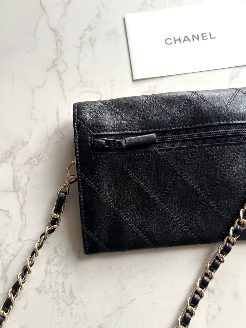 Chanel 黑色信封斜背包/單肩包/側背包