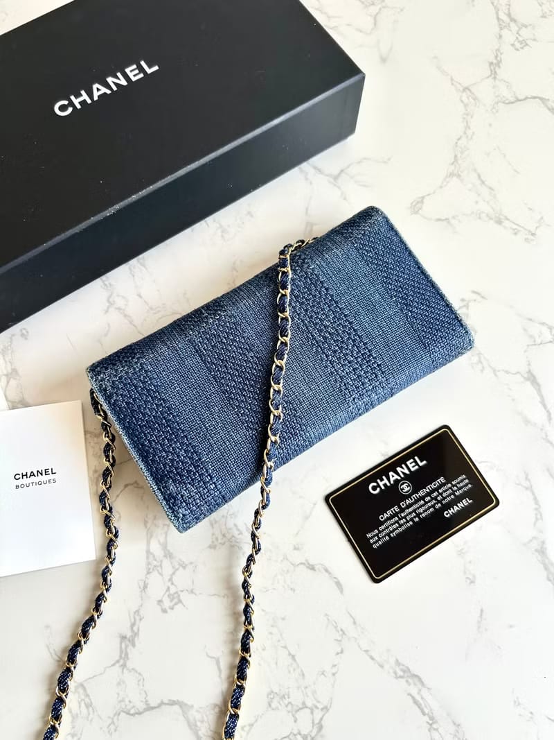 Chanel denim blue WOC side bag/oblique bag/long clip