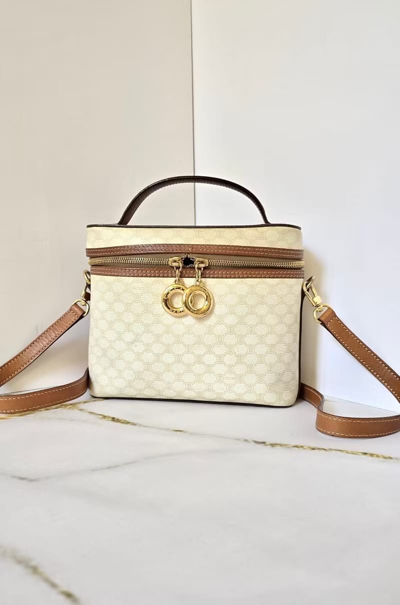 Celine白色老花甜甜圈Vanity盒子包/斜背包/側背包/單肩包