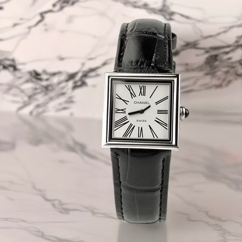 Chanel Mademoiselle黑色石英古董錶 皮革帶