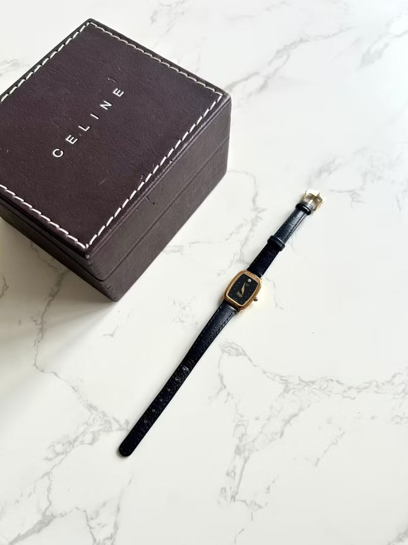 Celine黑金色皮革錶帶馬車手錶/石英腕錶