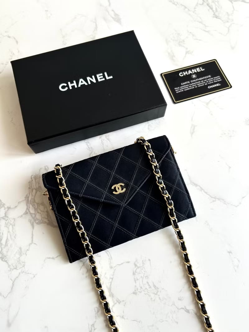 Chanel 黑色絲絹水鑽斜背包/單肩包/側背包