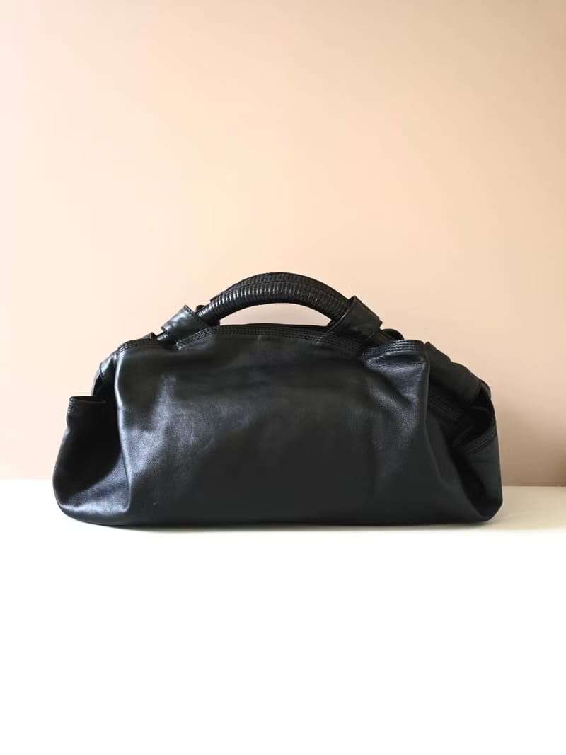 Loewe黑色壓紋納帕包/手提包