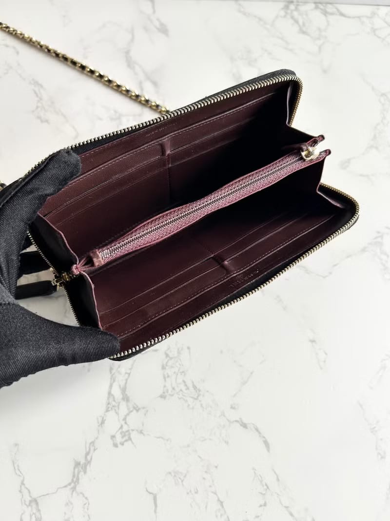 Chanel black WOC leather side bag/oblique bag/long clip