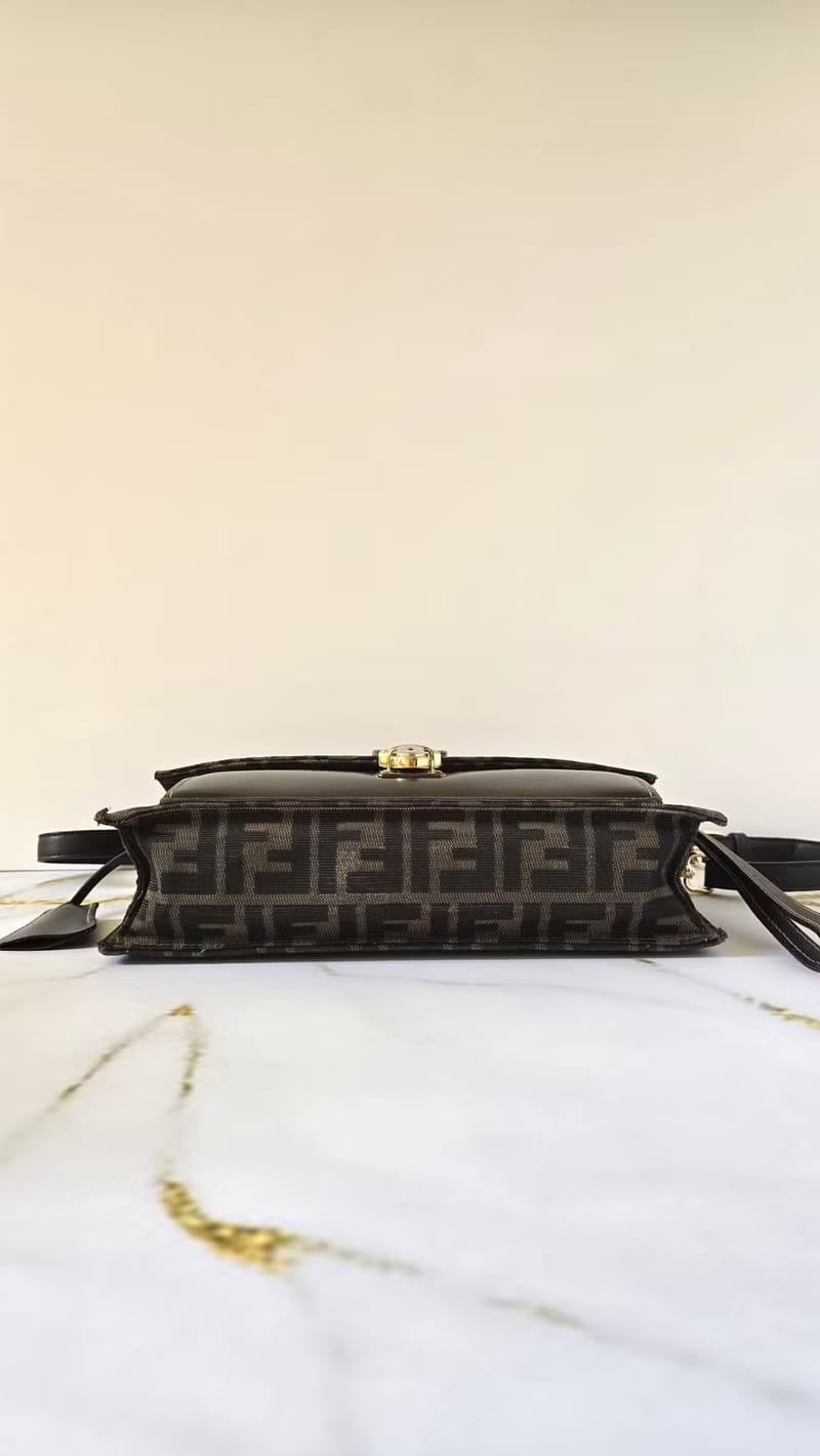 Fendi 黑咖啡色Zucca老花信封風琴包/斜背包/側背包/單肩包