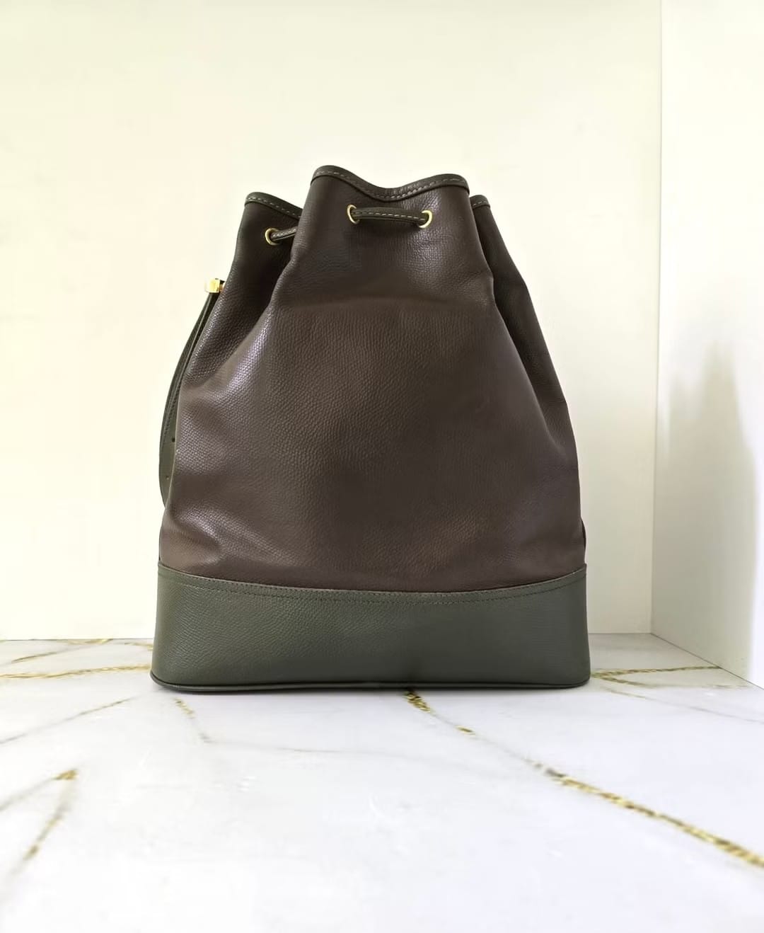 Loewe 橄欖綠拼咖啡色水桶包/單肩包/斜背包