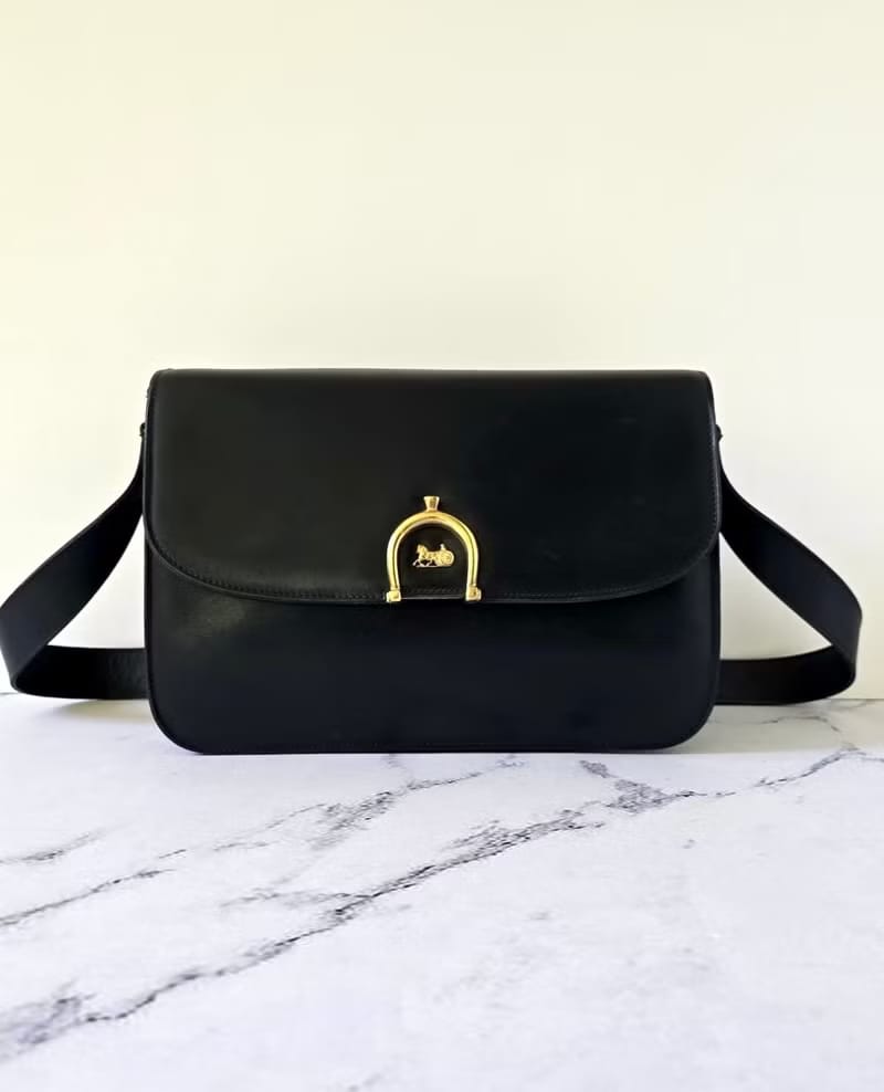 Celine黑金馬蹄金扣馬車包/側背包/斜背包