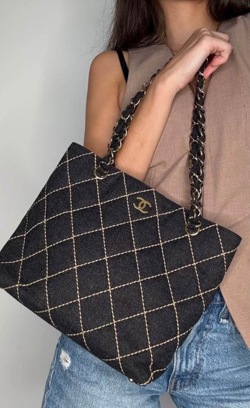 Rare Pre-owned Chanel Black Wild Stitch Tweed Chain Vivian Tote/Shoulder Bag/Crossbody Bag