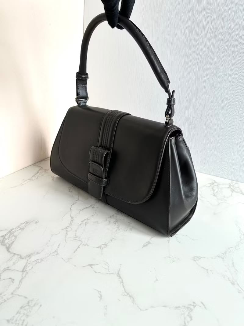 稀有Loewe焦茶色全皮Anagram Flap腋下包/側背包
