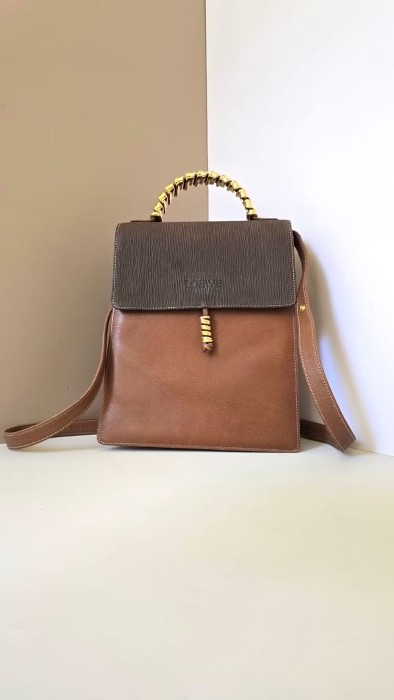 Loewe 橄欖綠旋轉扣後背包/雙肩包