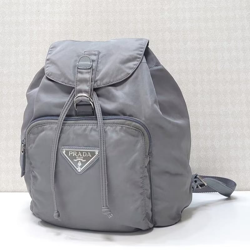 Prada 銀灰色銀標雙肩包/後背包/背囊