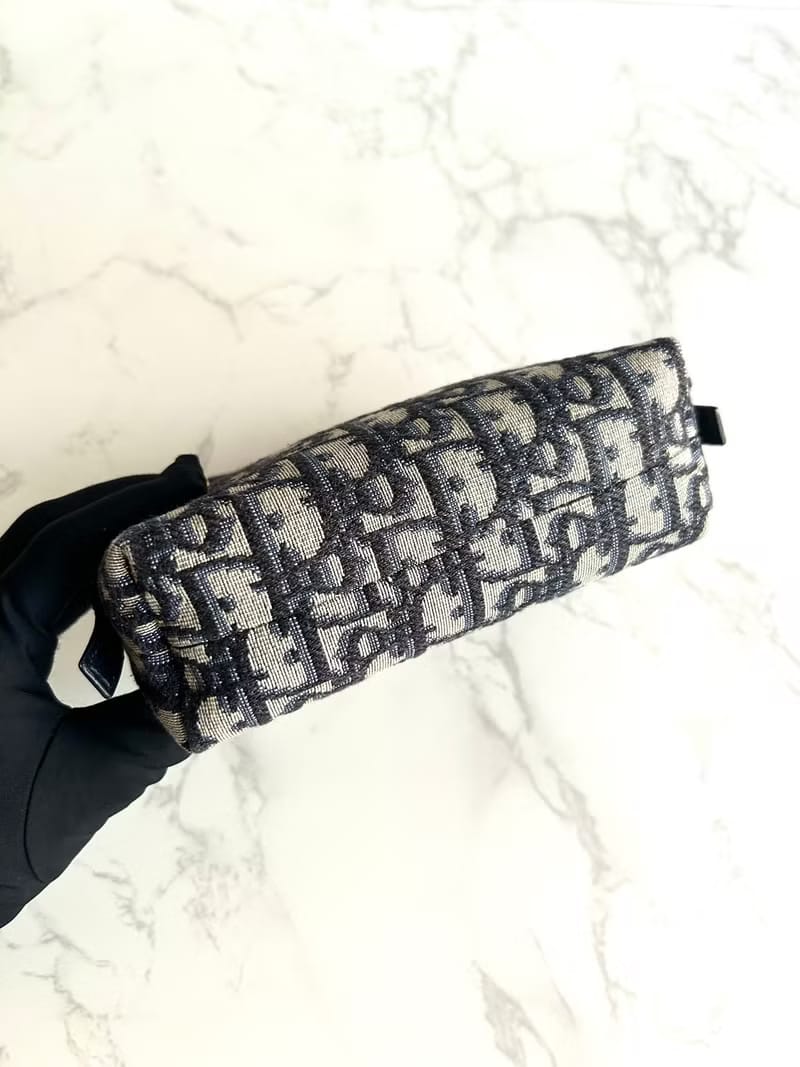 Christian Dior藍色老花30 Montaigne皮革包/化妝包/手拿包