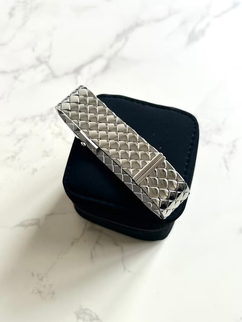 Chanel Metalaase 黑銀色中古石英錶/女裝腕錶