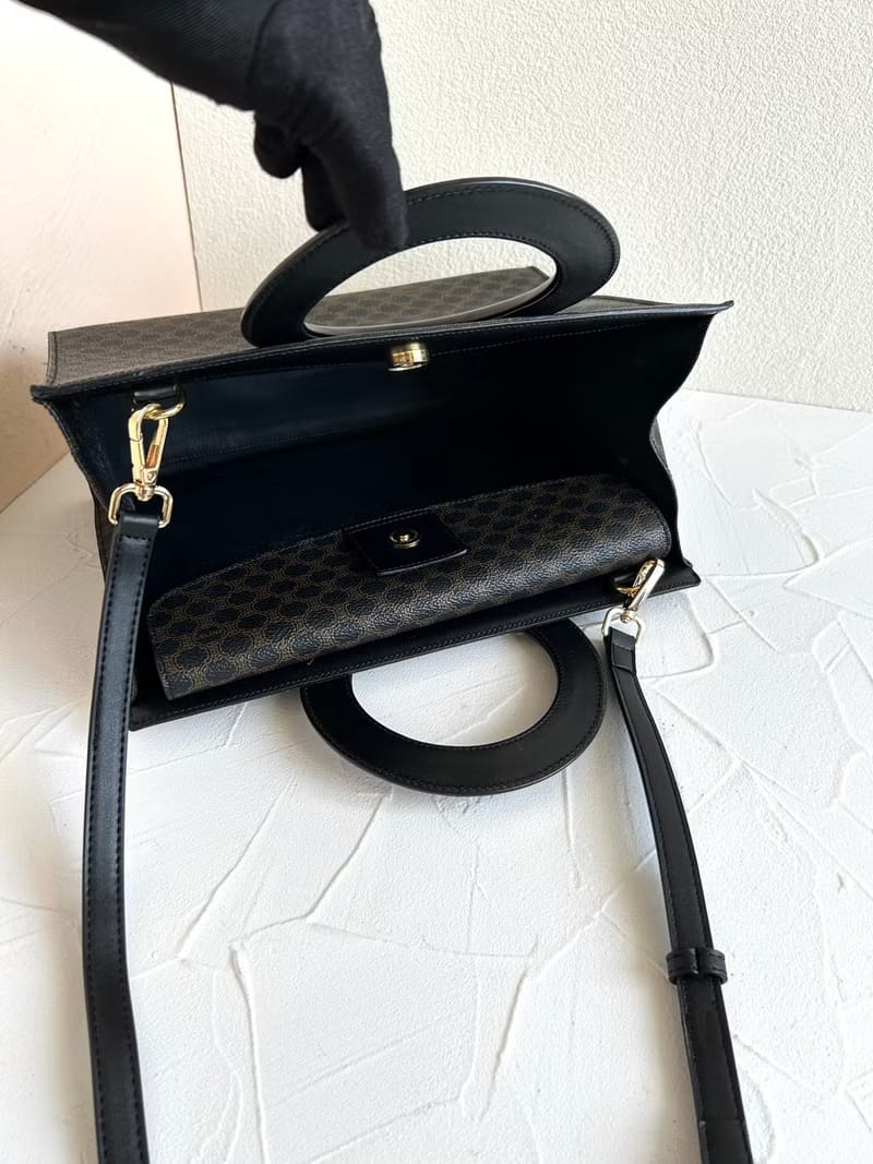 Second-hand Celine large leather ring black monogram tote bag/crossbody bag/side bag
