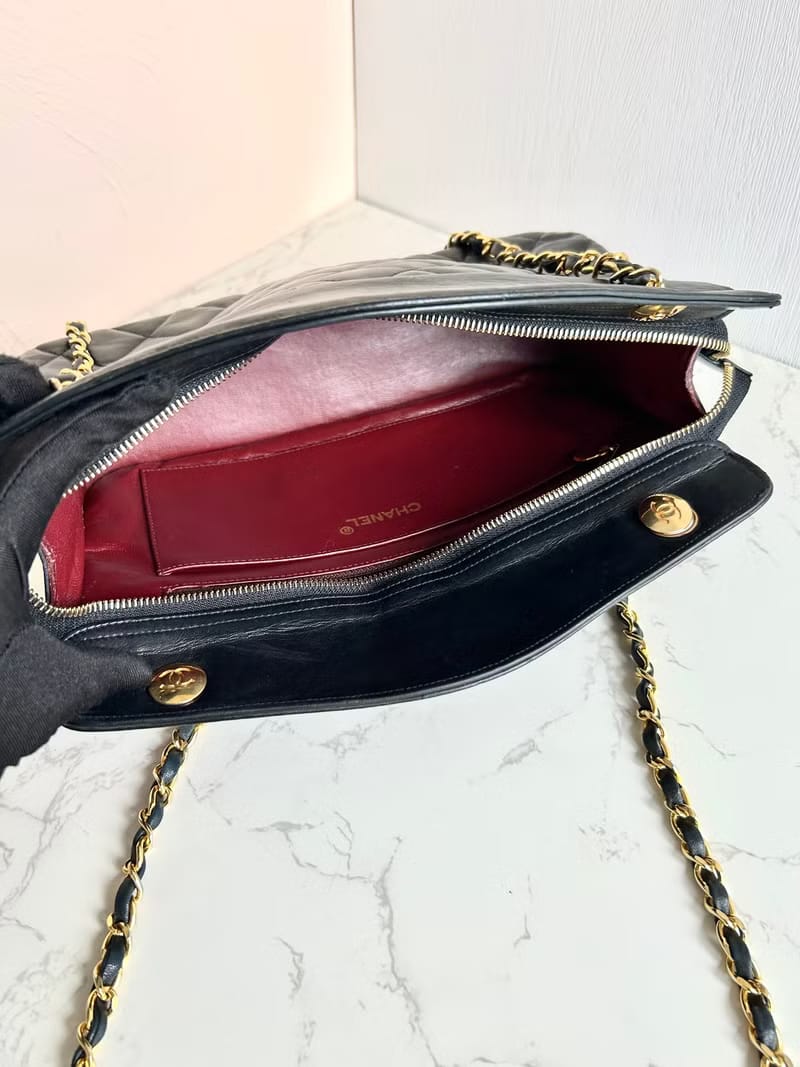 Chanel black leather chain bag/shoulder bag/side bag